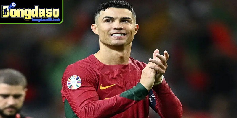 Tiểu sử Cristiano Ronaldo với tuổi thơ gian khó