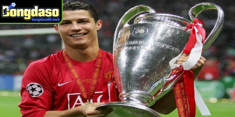 Vinh quang chói lọi của CR7 cùng đội tuyển quốc gia Bồ Đào Nha